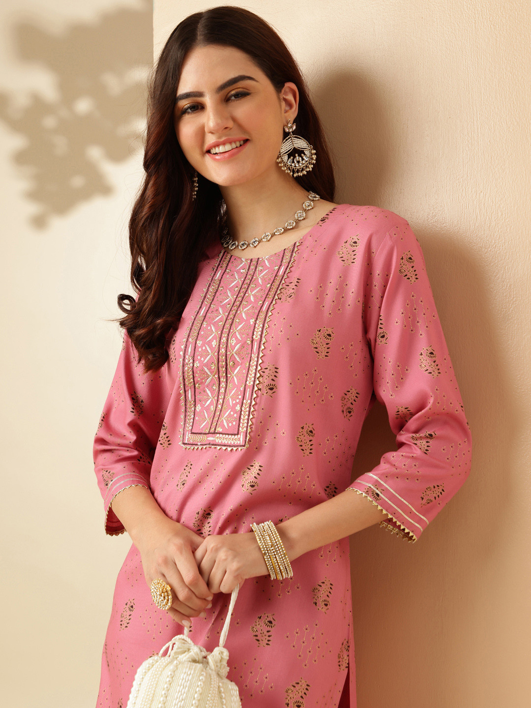 

Anouk Mauve Floral Printed Regular Straight Kurta with Trousers