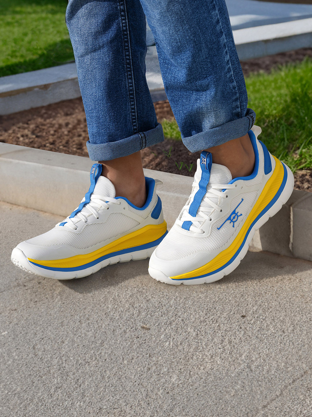 

Flying Machine Men Ferra Sneakers, White