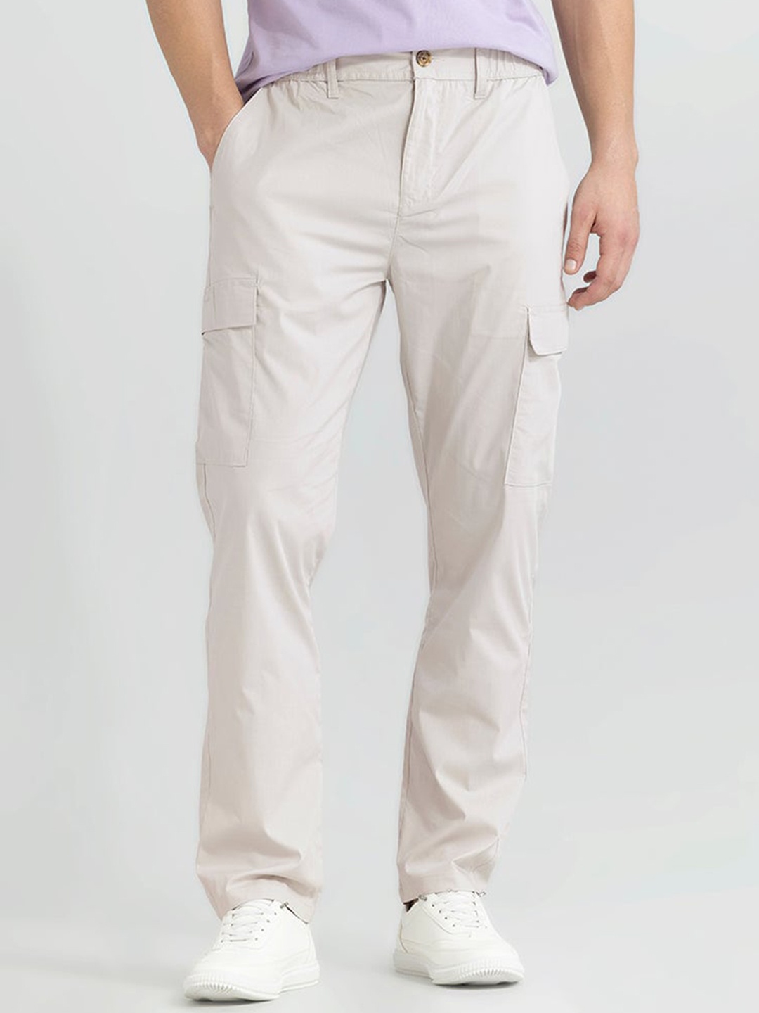 

Snitch Men Cream-Coloured Smart Straight Fit Cotton Cargos Trousers