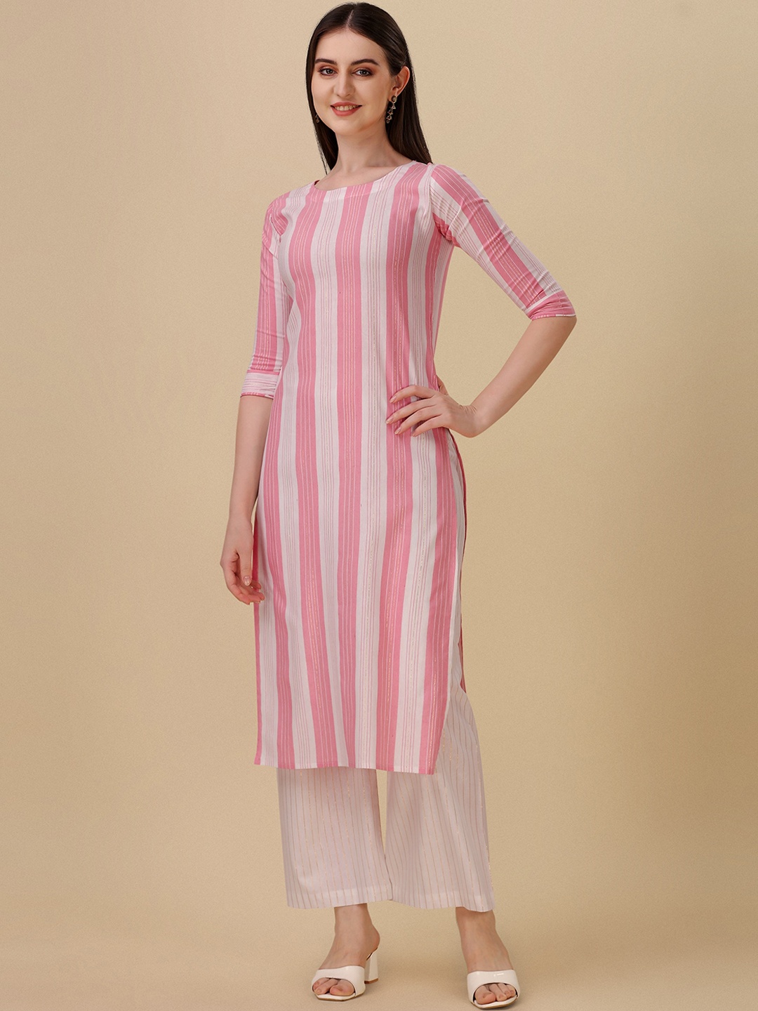 

Wedani Striped Round Neck Cotton Straight Kurta, Pink
