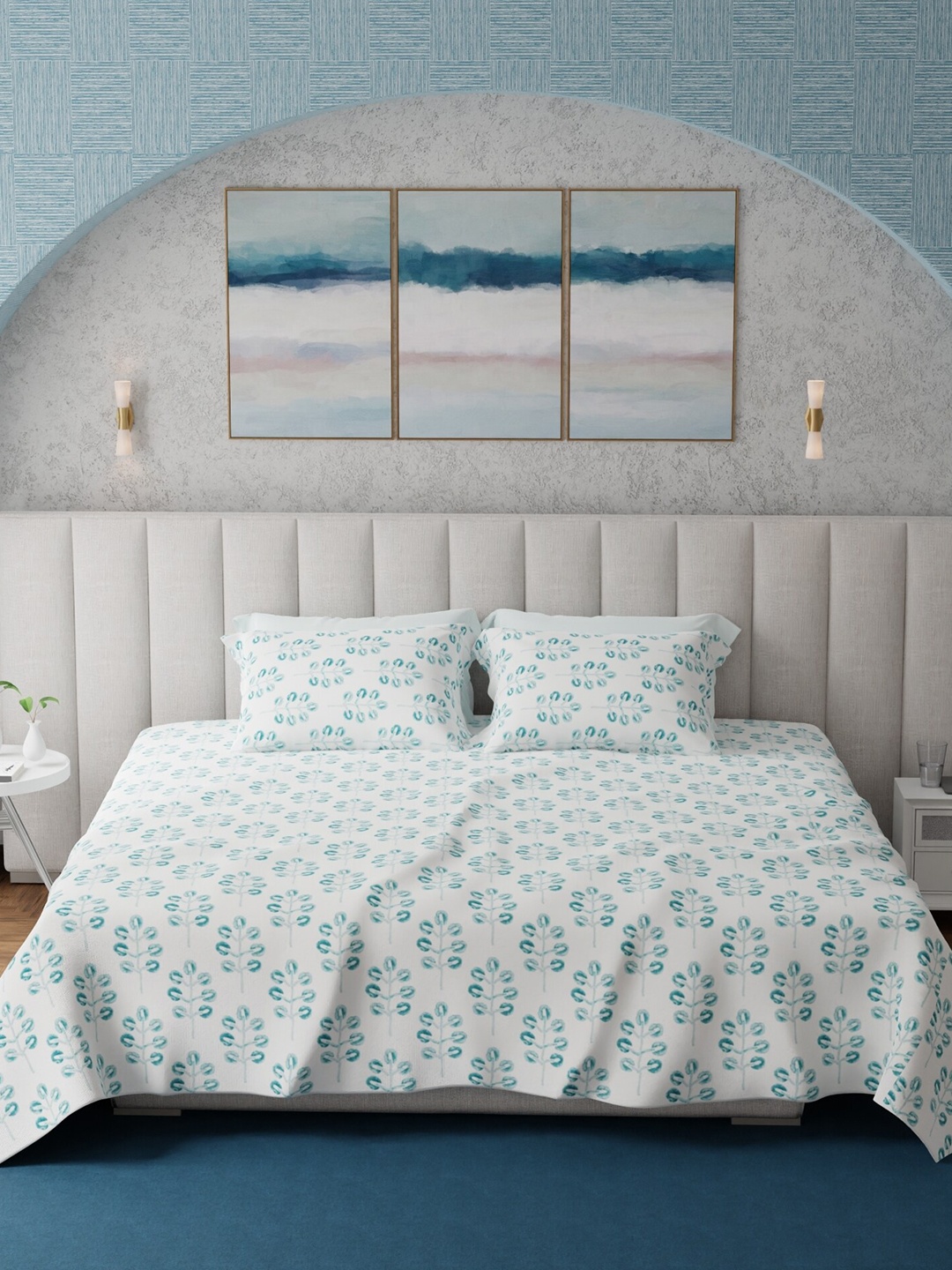 

HOUMN White & Blue Floral Cotton 300 TC King Bedsheet With 2 Pillow Covers