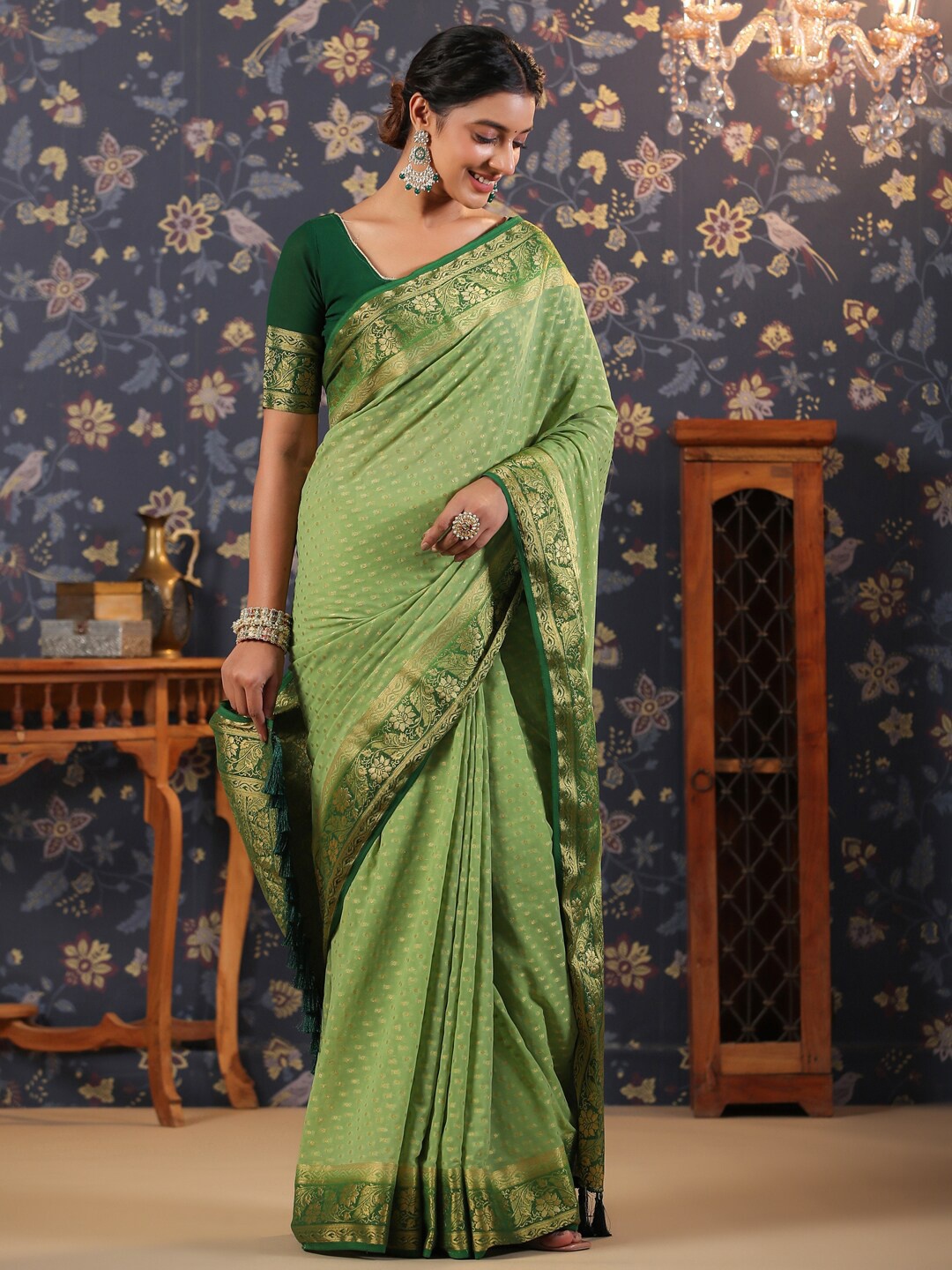 

House of Pataudi Woven Design Border Detail Pure Georgette Banarasi Saree, Green
