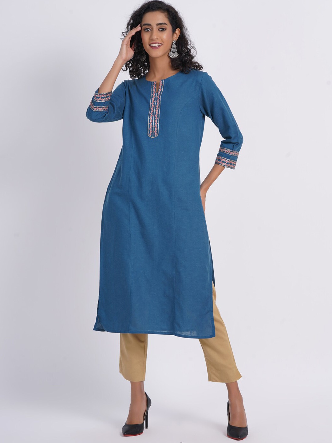 

SUTI Floral Embroidered Gotta Patti Straight Kurta, Blue