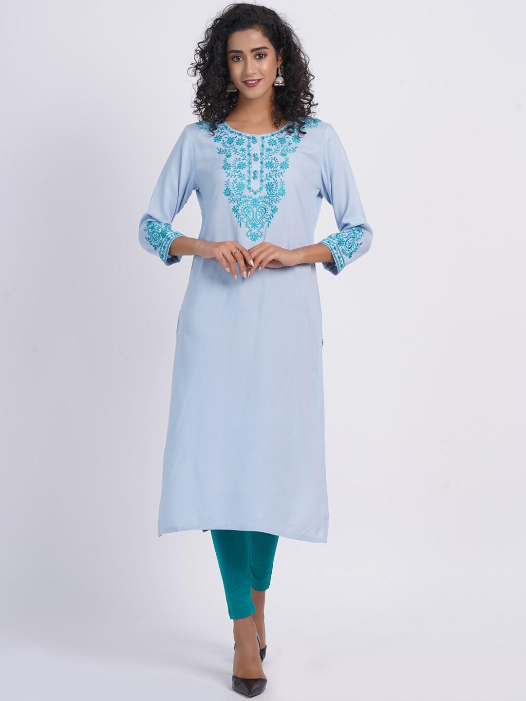 

SUTI Floral Yoke Design Straight Kurta, Blue