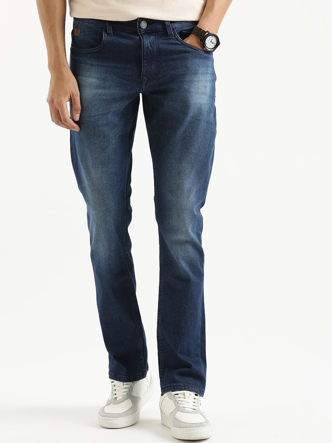 

WROGN Men Blue Straight Fit Light Fade Mid-Rise Cotton Jeans