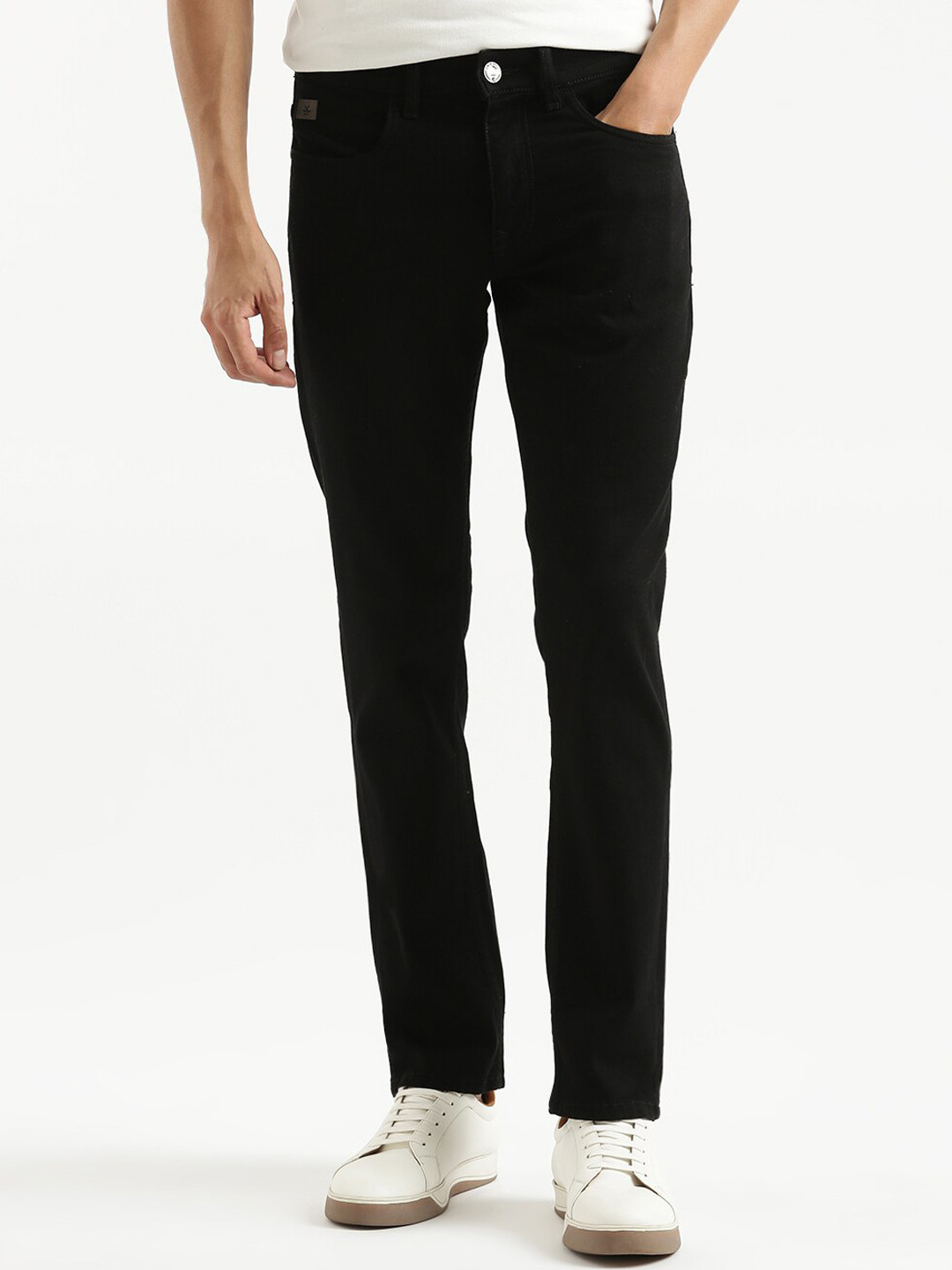 

WROGN Men Straight Fit Mid-Rise Cotton Jeans, Black