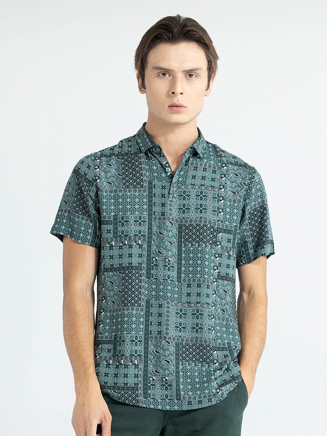 

Snitch Green Ethnic Motifs Printed Polo Collar Regular T-shirt