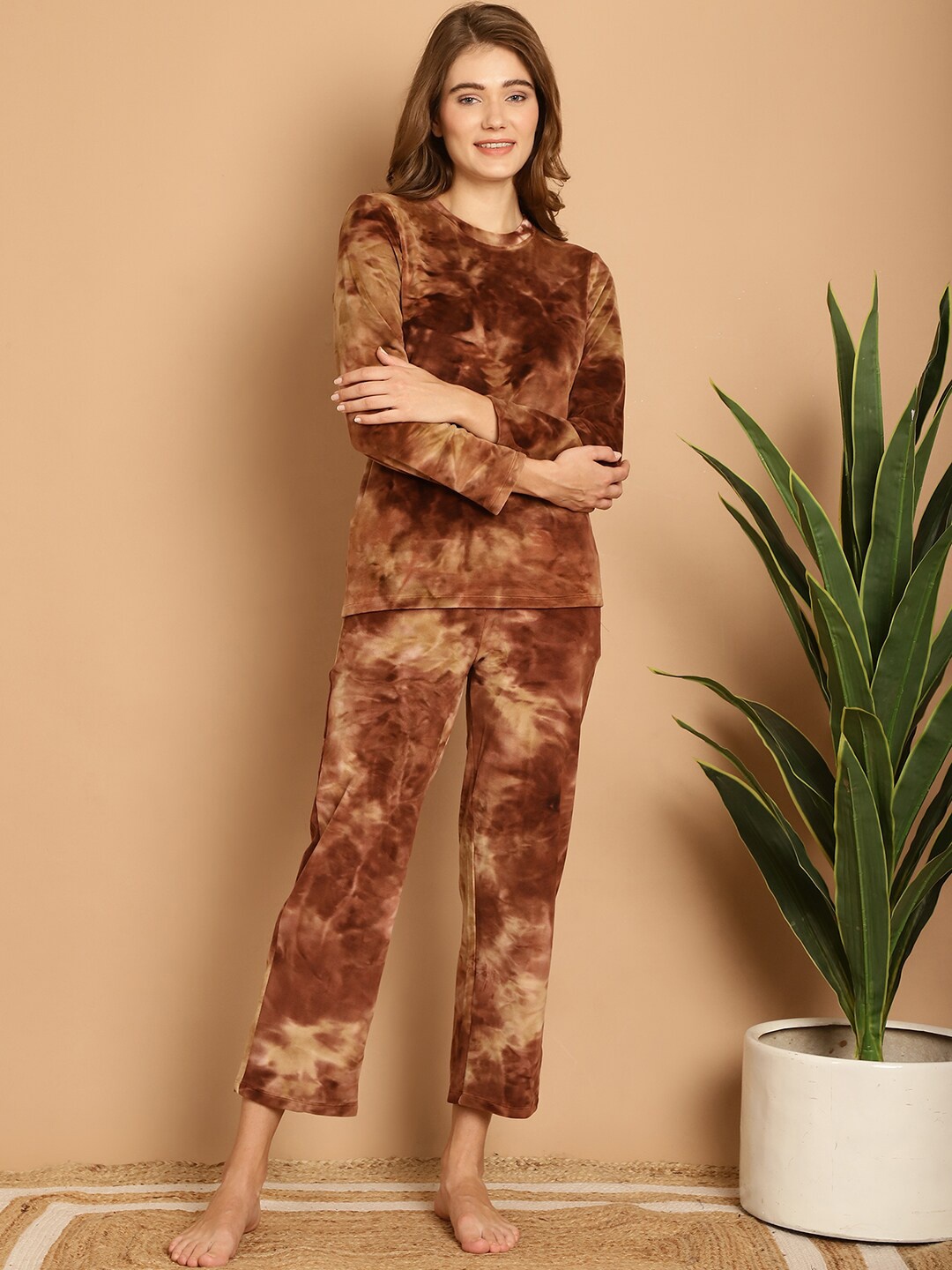 

Kanvin Tie And Dye Night Suit, Brown