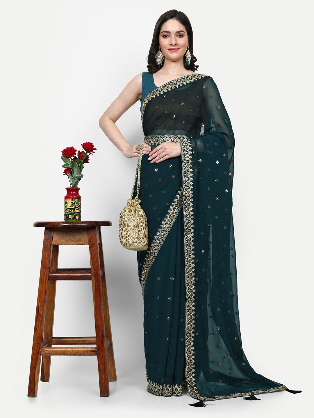 

Manu Designer Embellished Embroidered Pure Georgette Belted Saree, Green