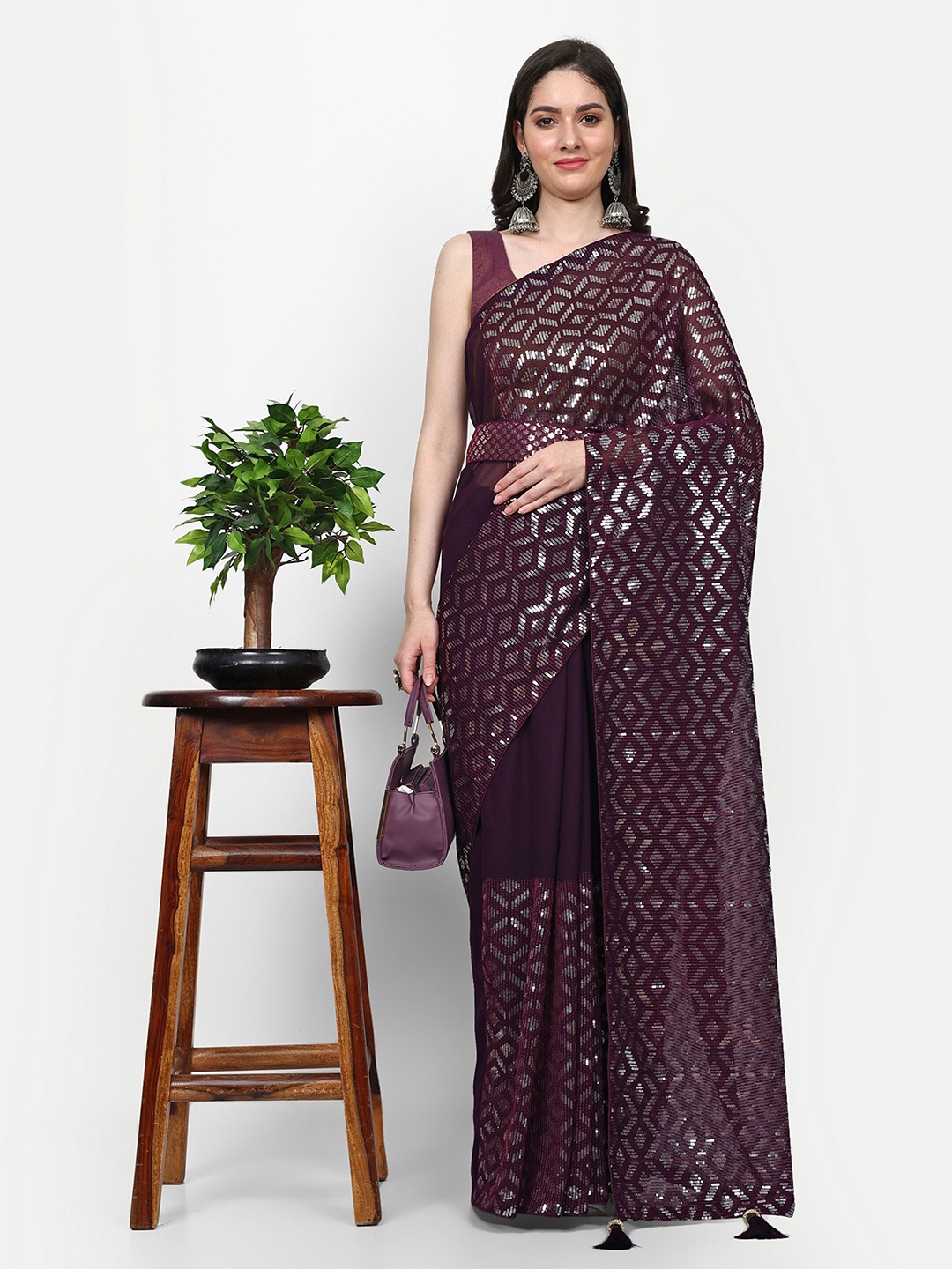 

Manu Designer Embellished Pure Georgette Saree, Fuchsia