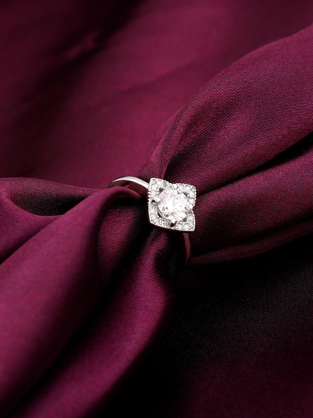 

GIVA 925 Sterling Silver Rhodium-Plated CZ-Studded Adjustable Finger Ring