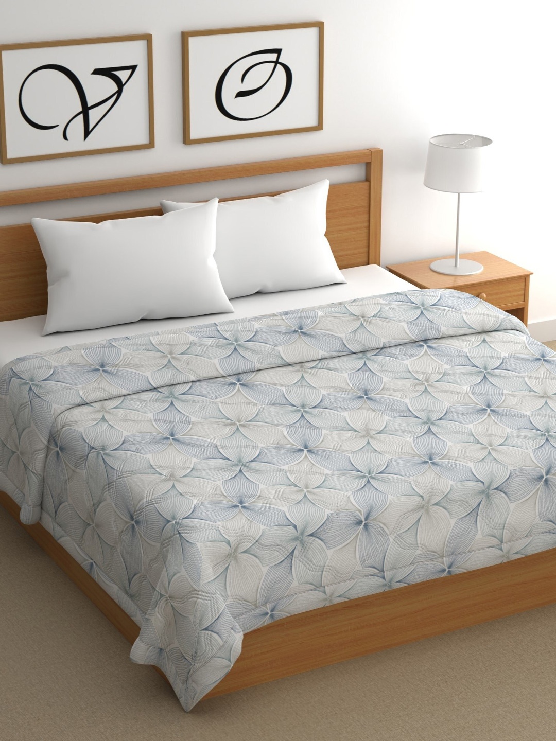 

CHHAVI INDIA Blue & White Floral Cotton AC Room 350 GSM Double Bed Comforter