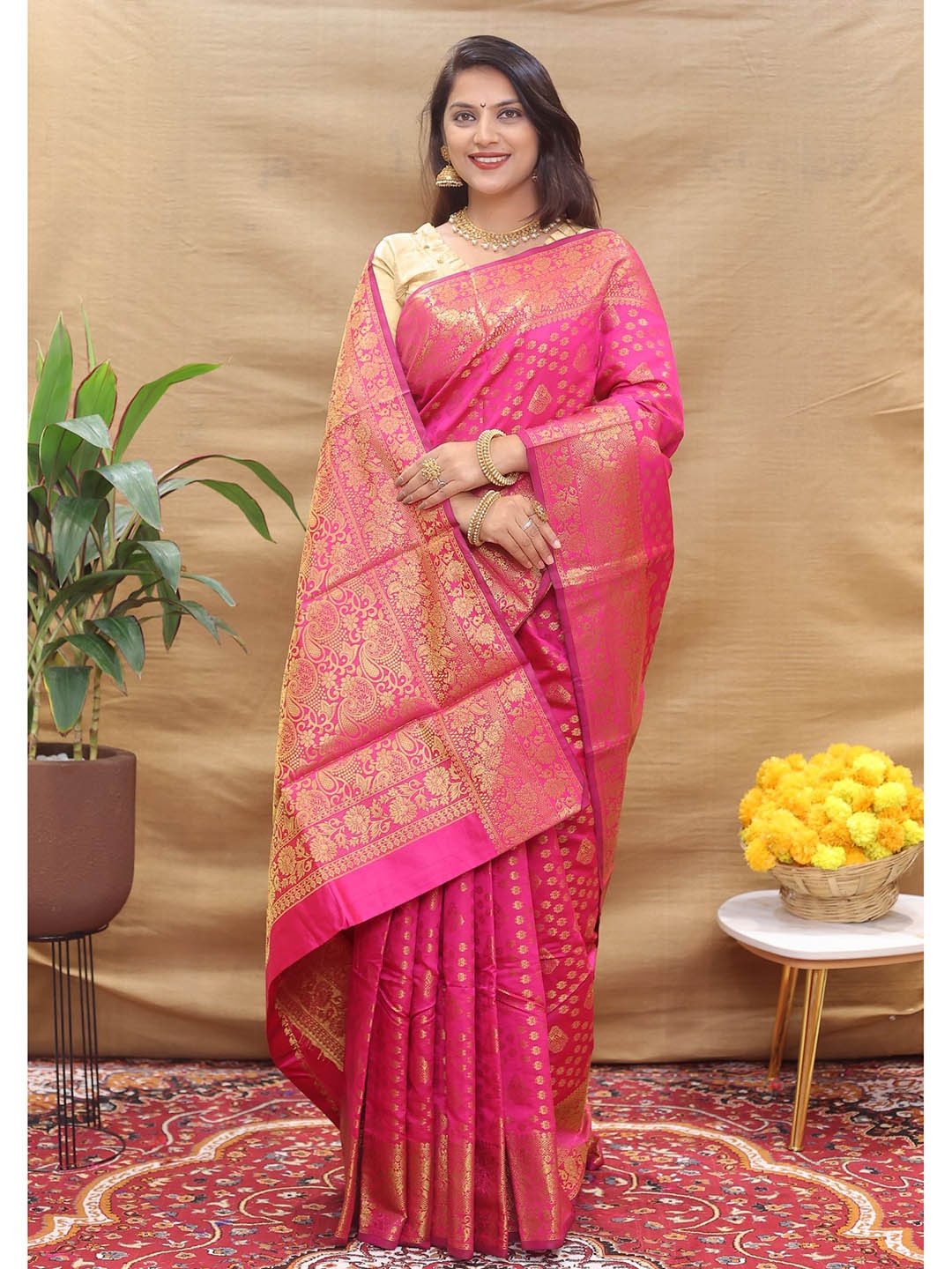 

Royal Rajgharana Saree Floral Woven Design Zari Banarasi Sarees, Pink