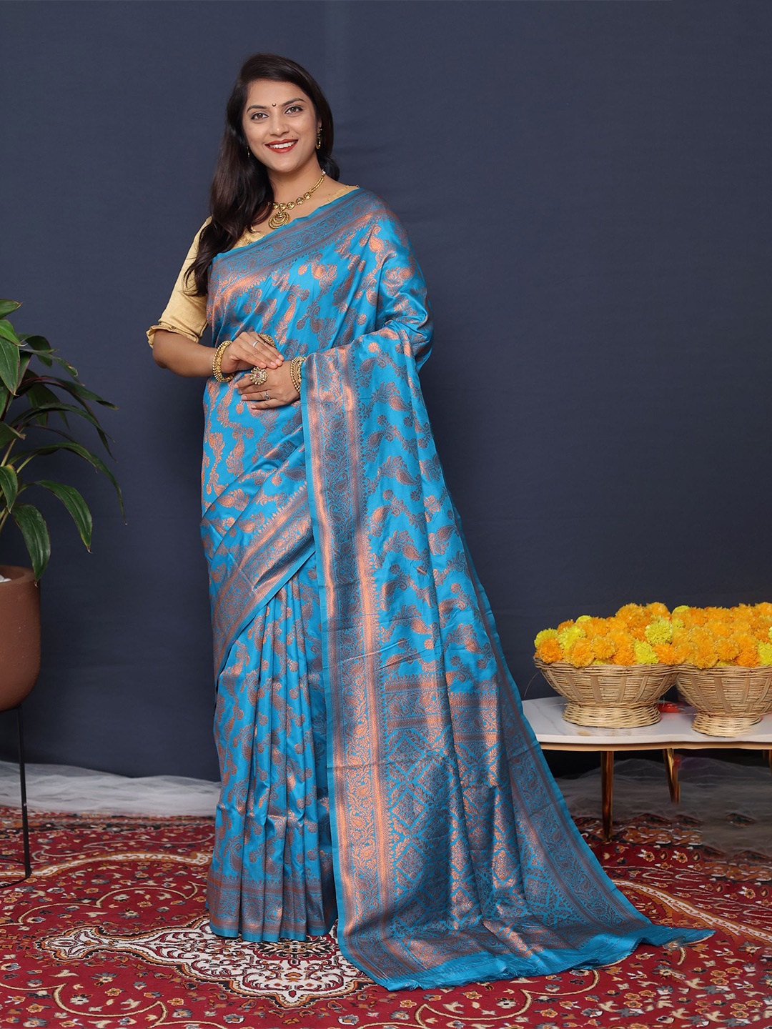 

Royal Rajgharana Saree Ethnic Motifs Woven Design Zari Banarasi Sarees, Blue