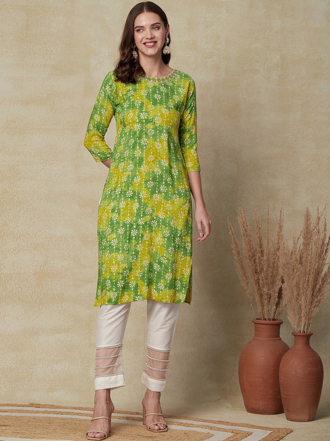 

FASHOR Ethnic Motifs Printed Thread Work Kurta, Green