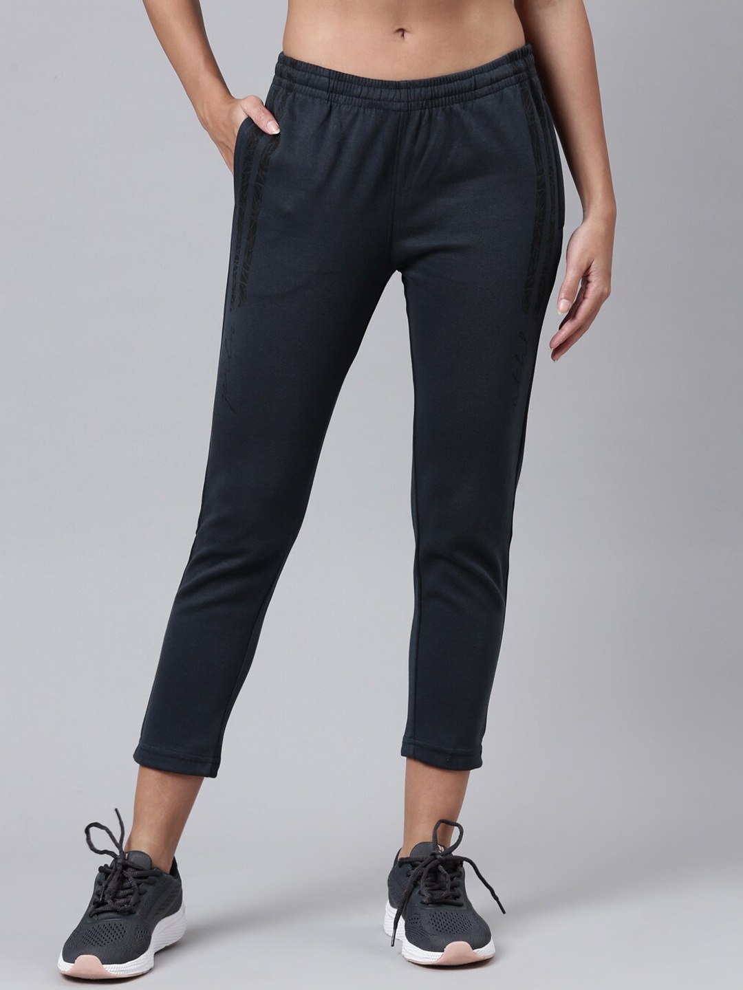 

Proline Men Mid-Rise Regular Fit Cotton Track Pants, Navy blue