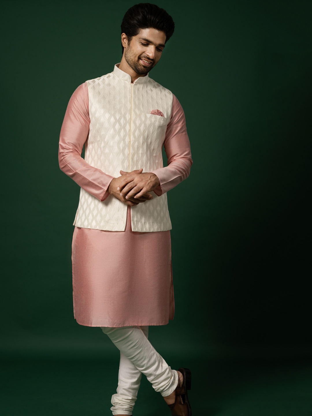 

KISAH Mandarin Collar Regular Kurta With Churidar & Nehru jacket, White