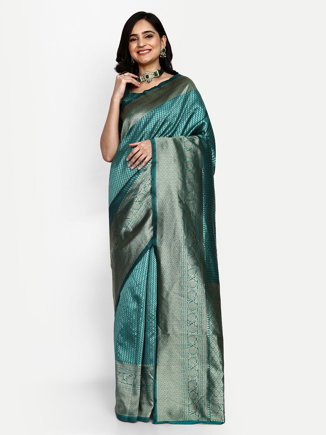 

ALMAARI FASHION Geometric Woven Design Zari Pure Silk Kanjeevaram Saree, Green