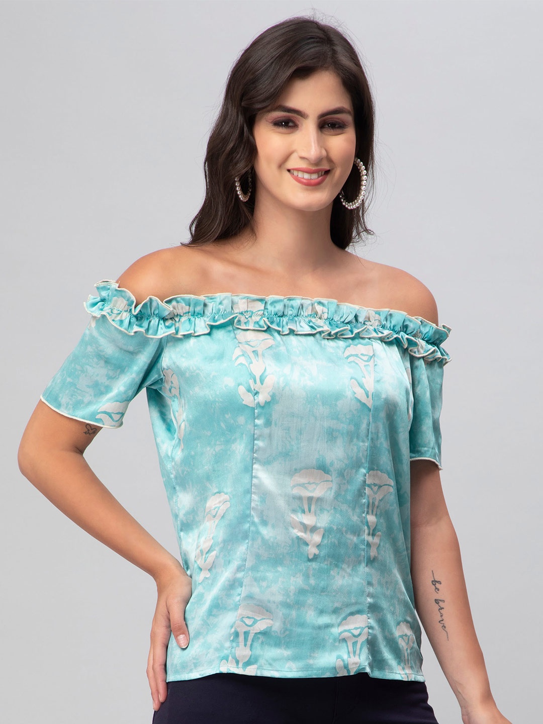 

DEBONATELLA Floral Printed Off-Shoulder Pleated Detailed Satin Bardot Top, Blue