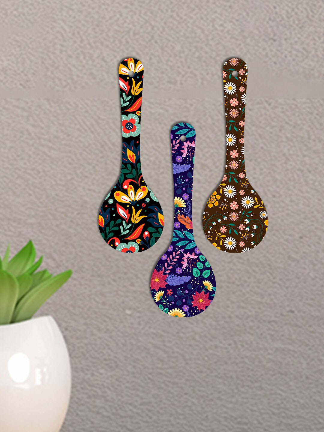 

ArtVibes Black & Blue 3 Pieces Floral Art Wooden Wall Decor