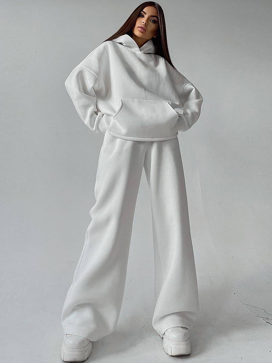 

LULU & SKY Hooded Tracksuit, White