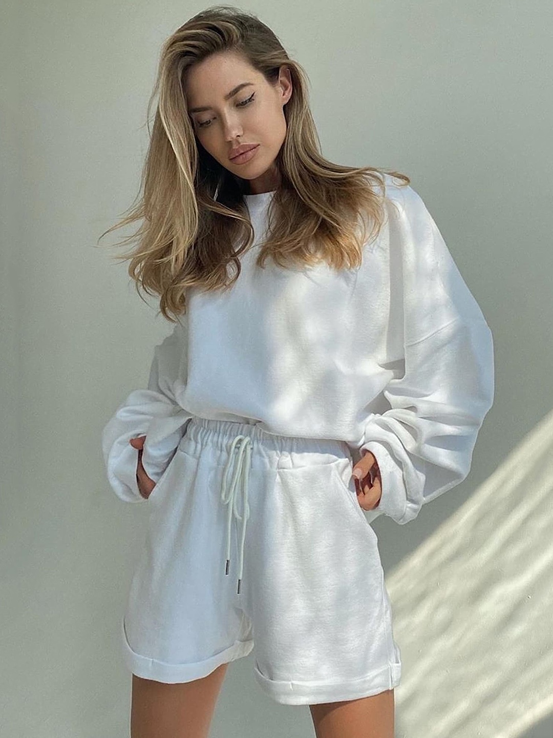 

LULU & SKY Round Neck Drop-Shoulder Sleeves Sweatshirt With Shorts, White