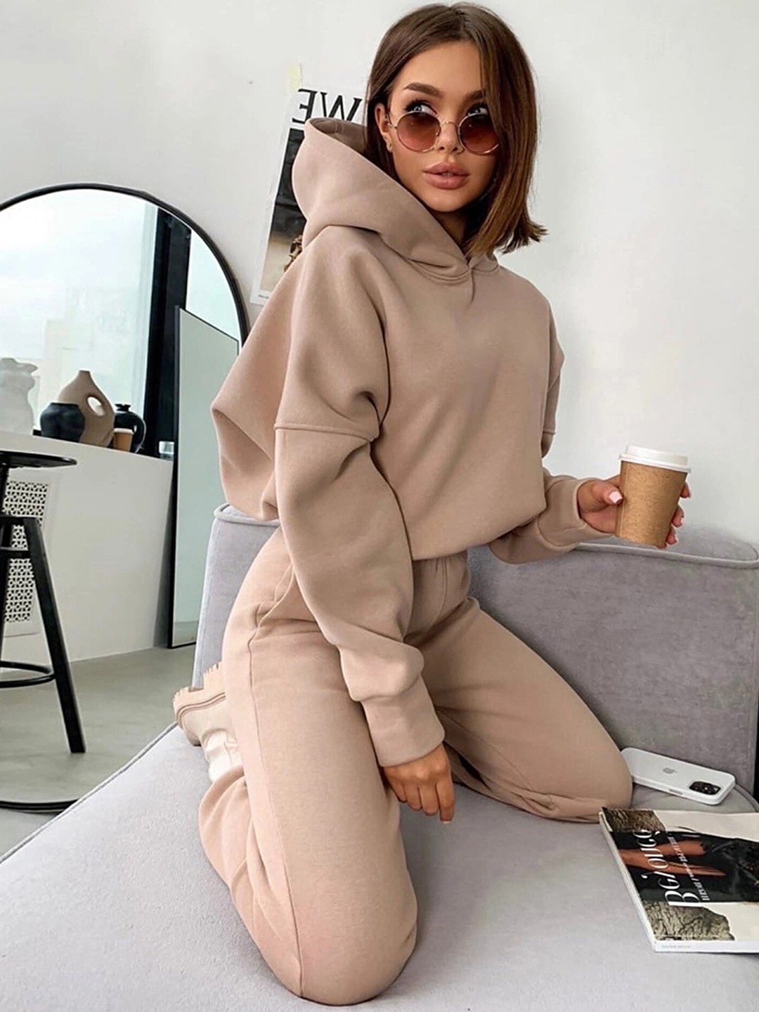 

LULU & SKY Hooded Long Sleeves Sweatshirt With Joggers, Beige