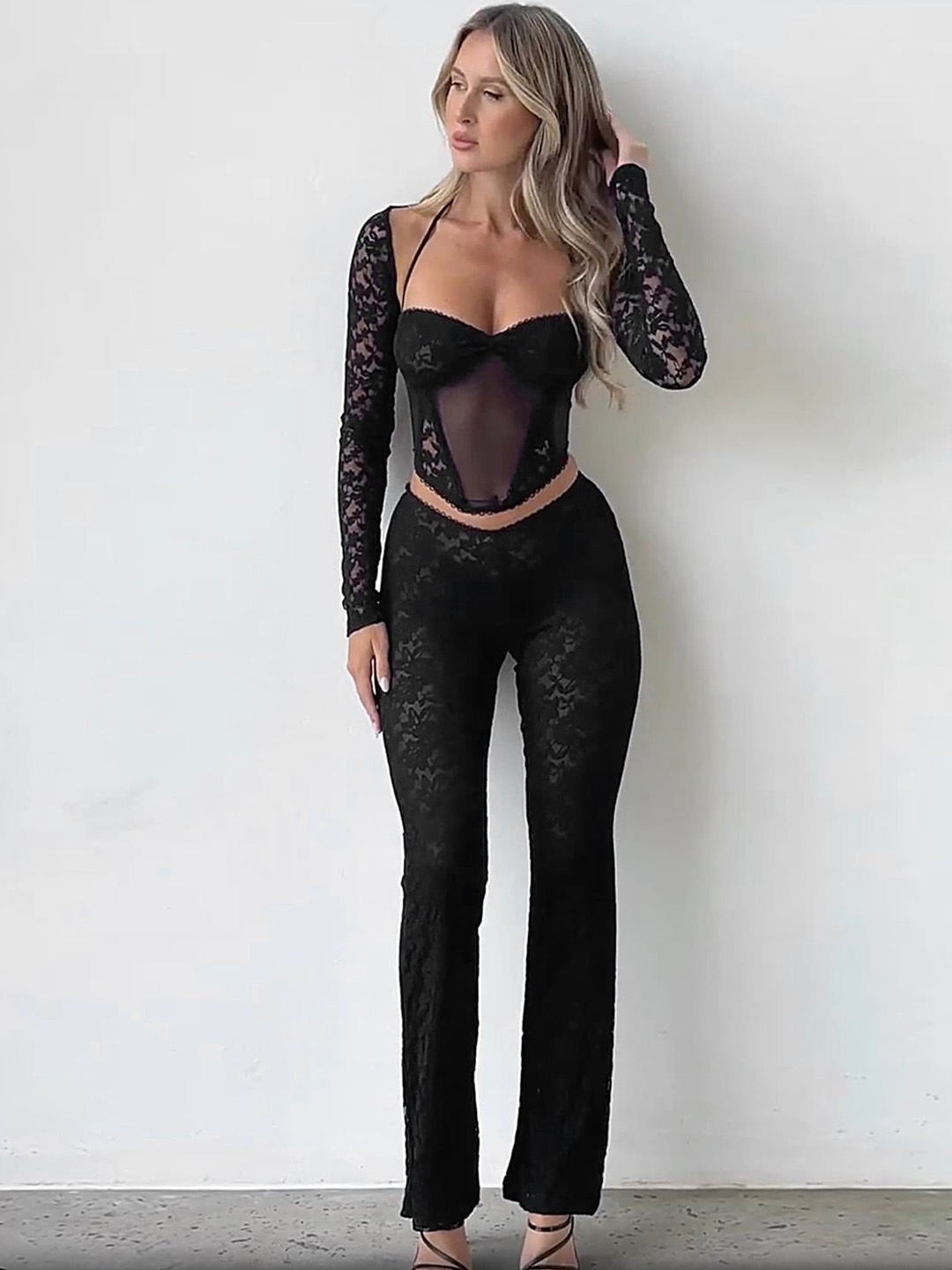 

LULU & SKY Self-Design Sweetheart Neck Top, Black