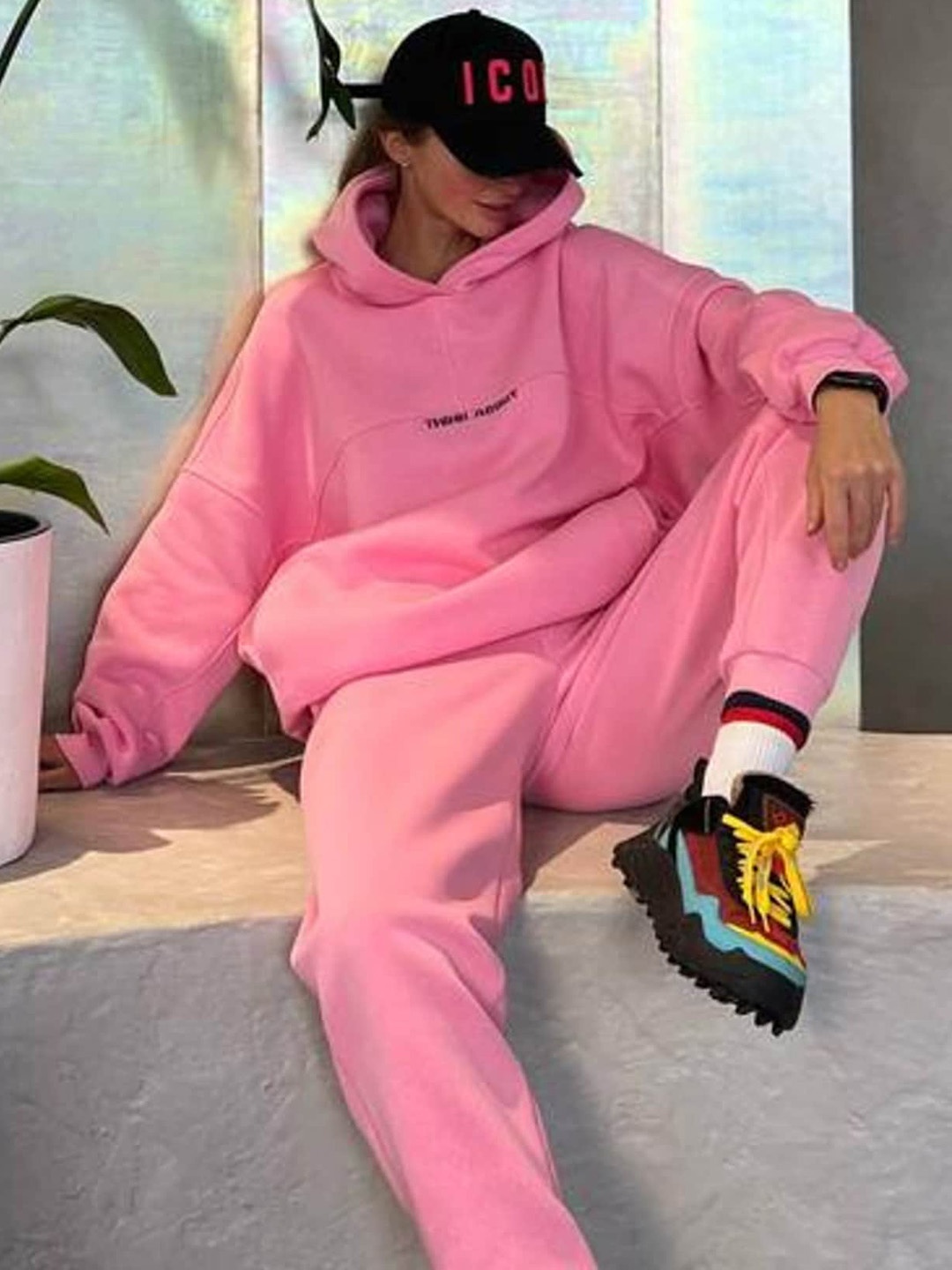 

LULU & SKY Hooded Relaxed-Fit Tracksuit, Pink