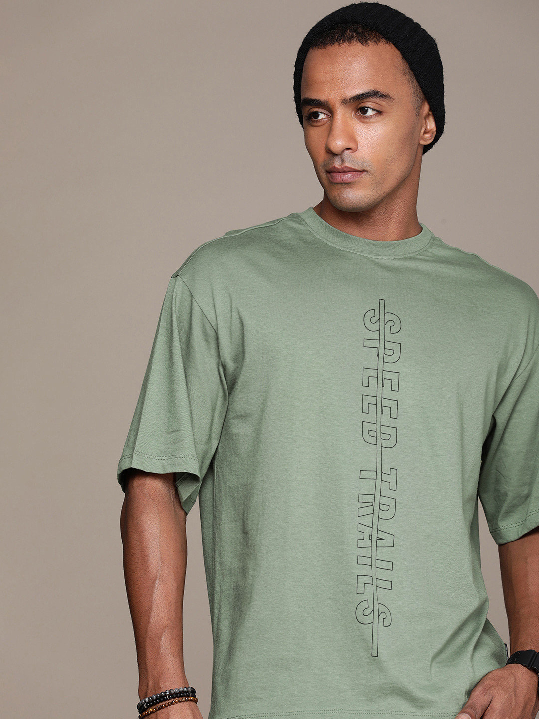 

Roadster Men Typography Printed Pure Cotton T-shirt, Green