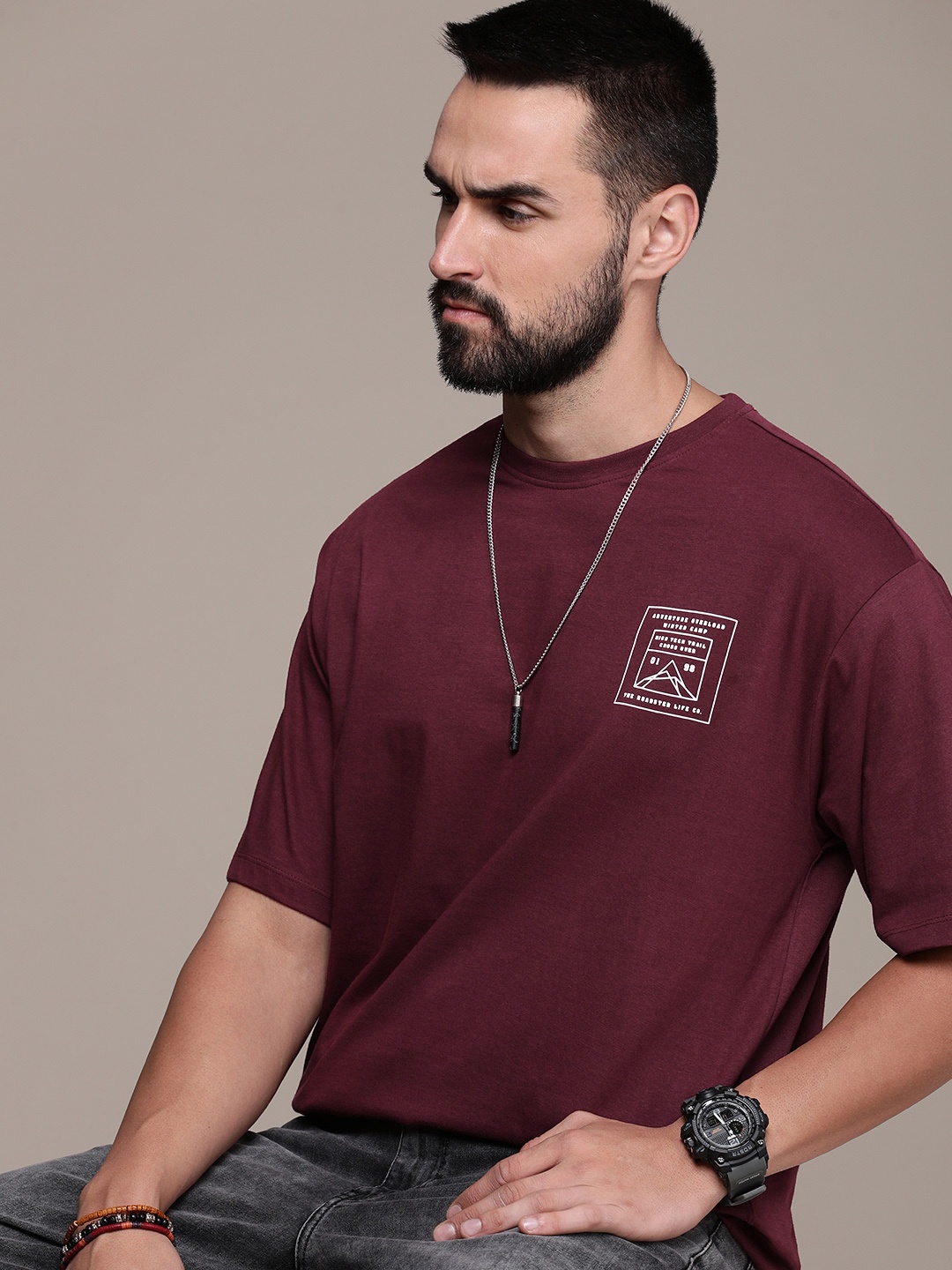 

The Roadster Life Co. Printed Drop-Shoulder Sleeves Pure Cotton Relaxed Fit T-shirt, Maroon