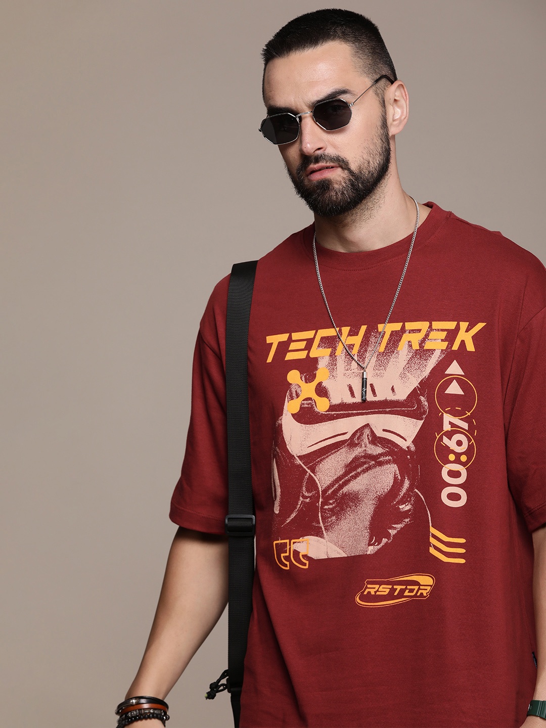 

Roadster Graphic Printed Drop-Shoulder Sleeves Pure Cotton T-shirt, Red