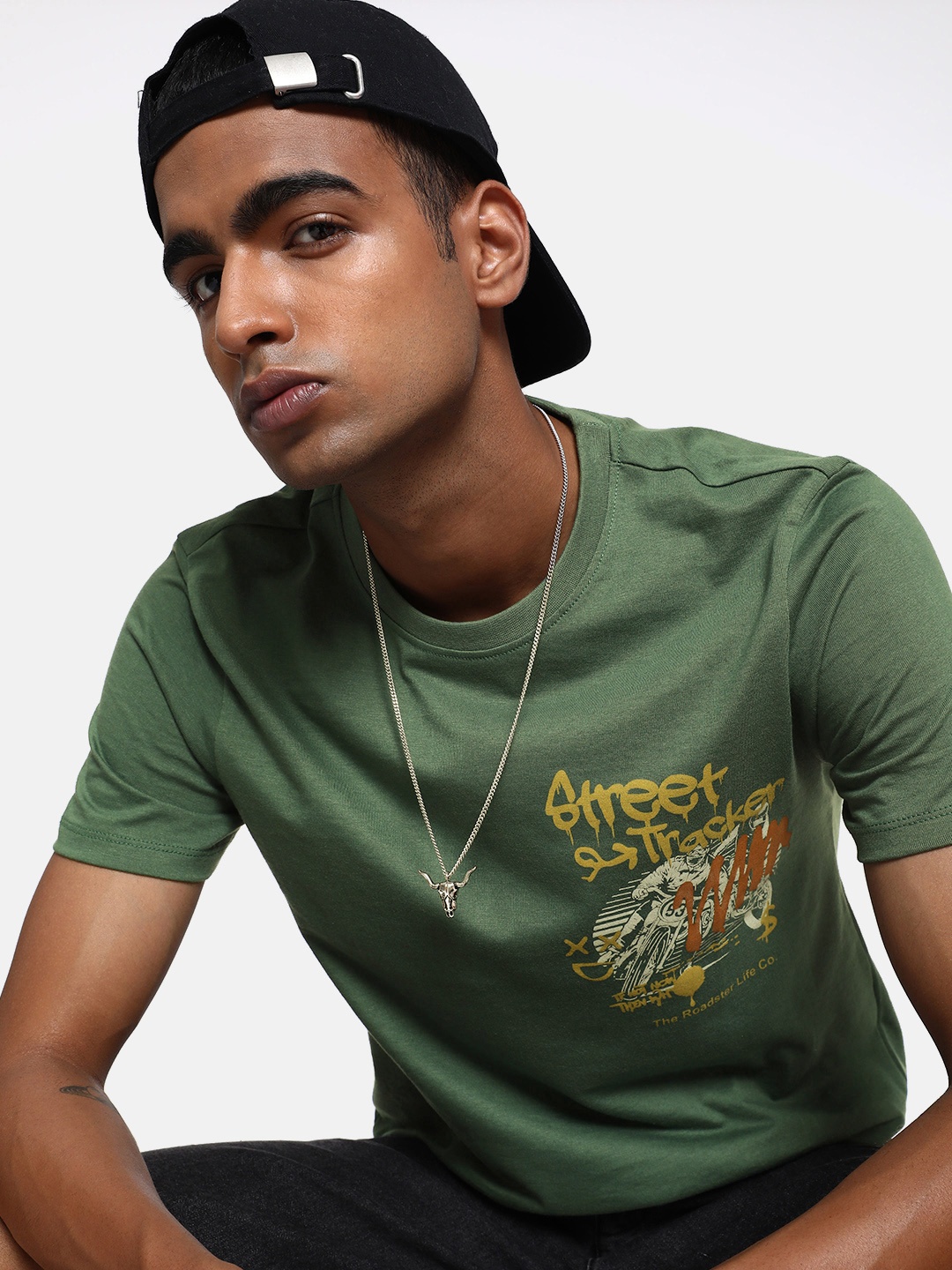 

The Roadster Life Co. Pure Cotton Graphic Printed Casual T-shirt, Green