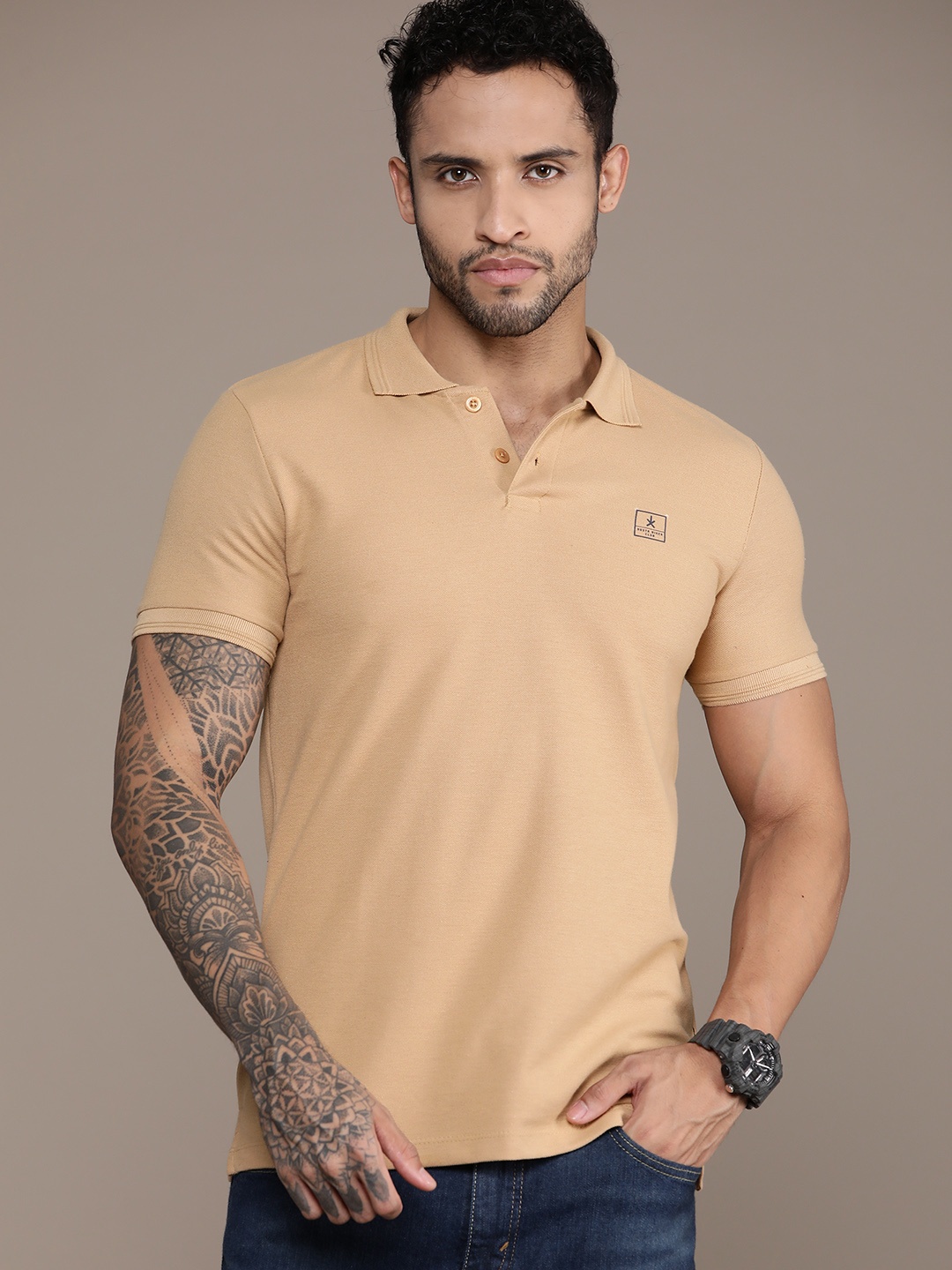 

Roadster Men Polo Collar T-shirt, Coral