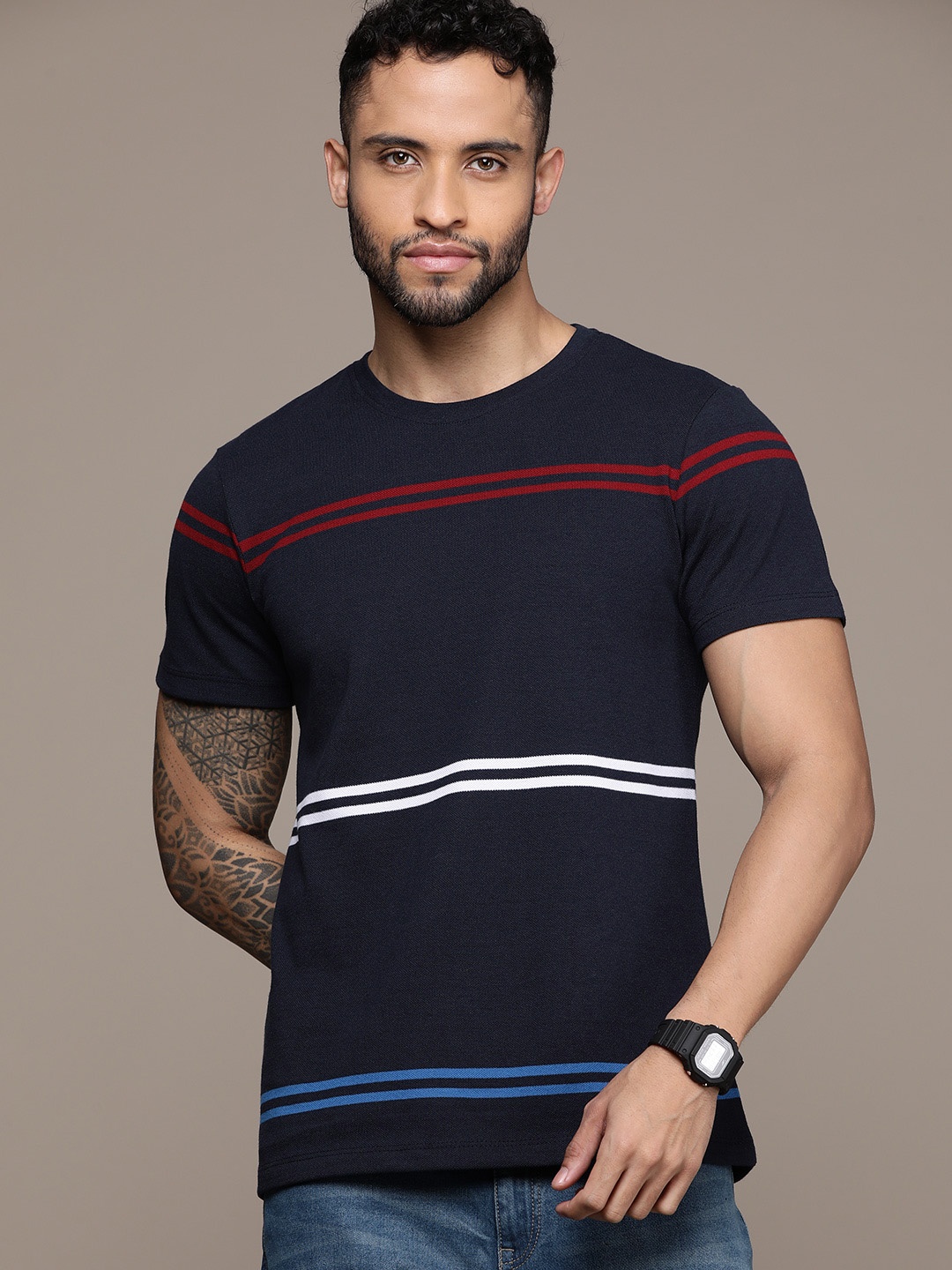 

The Roadster Lifestyle Co. Round Neck Striped T-shirt, Navy blue