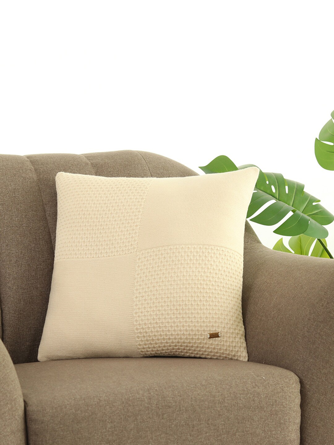 

Pluchi White Cotton Square Cushion Covers