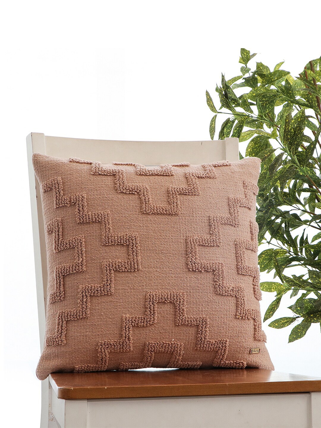 

Pluchi Pink Cotton Square Cushion Covers