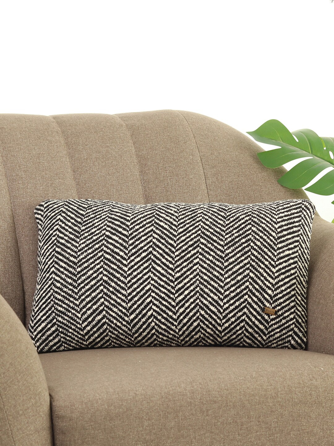 

Pluchi Black & White Geometric Cotton Rectangle Cushion Cover