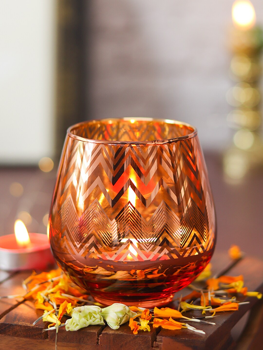 

MARKET99 Pink & Gold Toned 2 Pieces Printed Glass Candle Holders