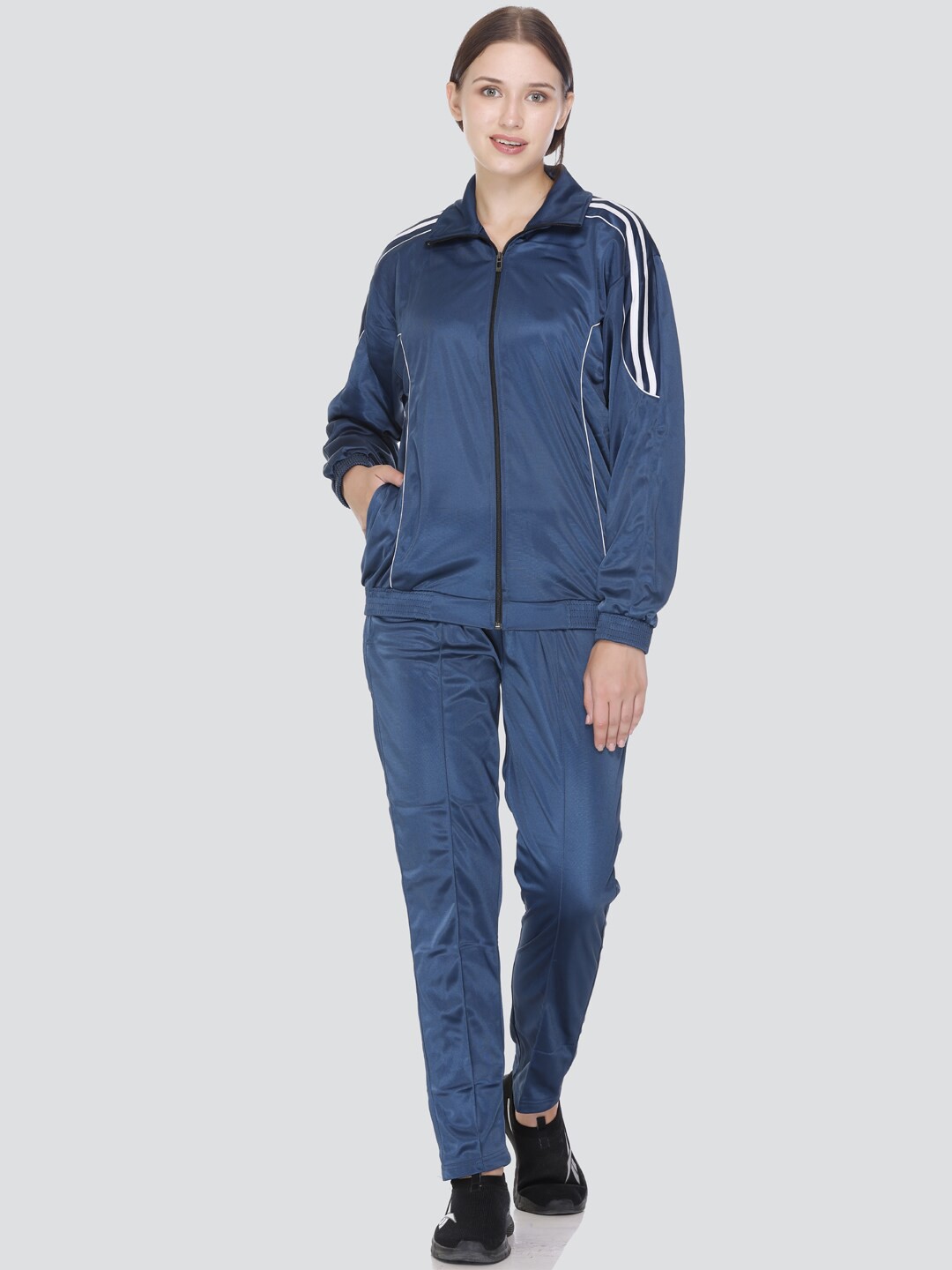 

ELPIDA Women Solid Zippered Tracksuit, Blue
