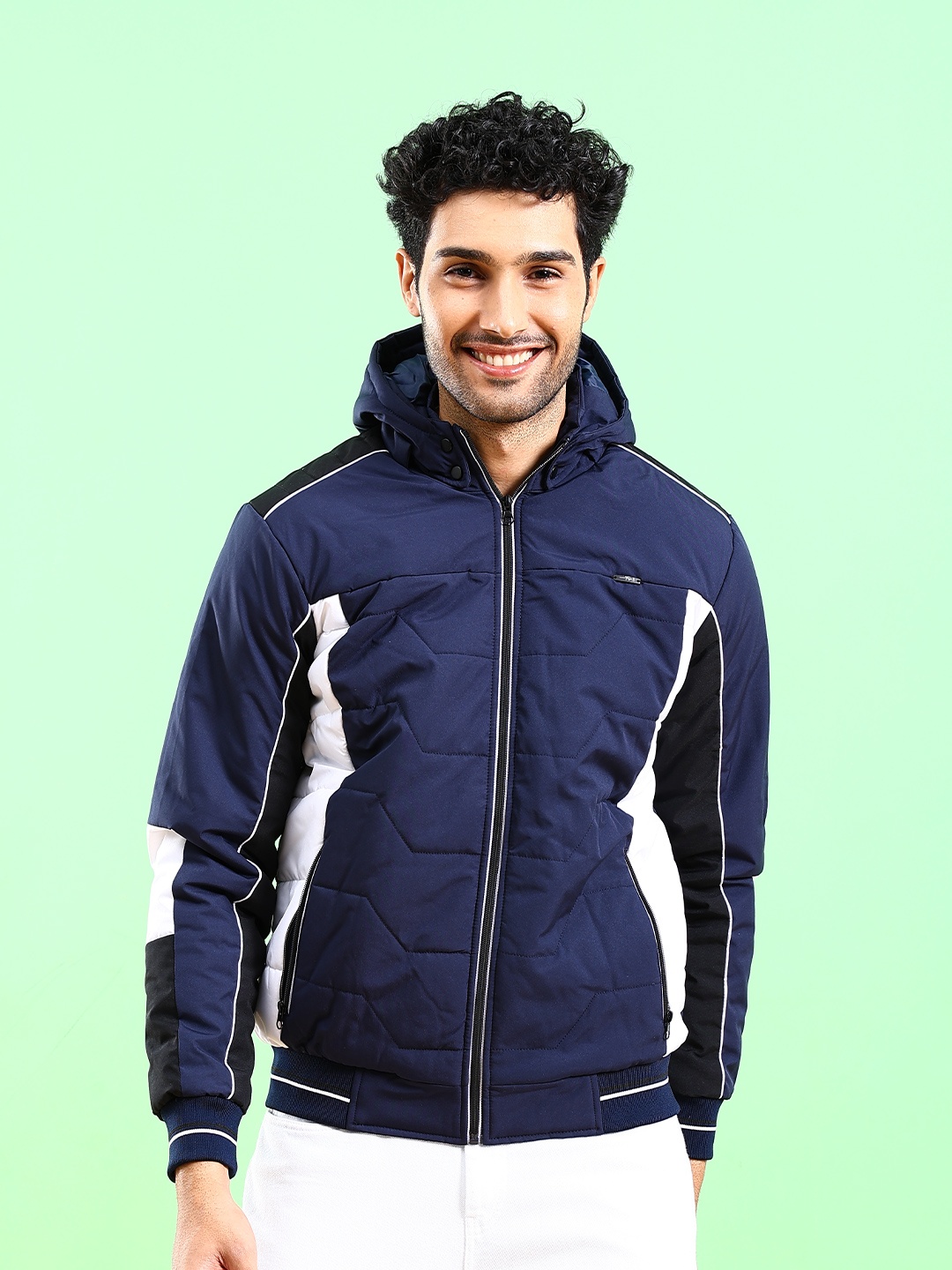 

The Indian Garage Co Men Colourblocked Bomber Jacket with Hood, Navy blue