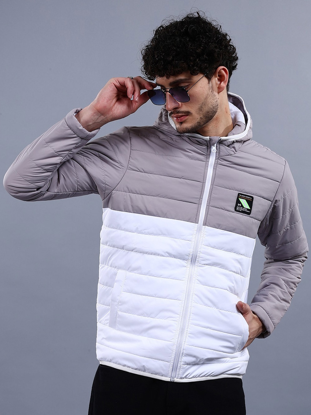 

The Indian Garage Co Men Colourblock Regular Fit Hooded Puffer Jacket, White