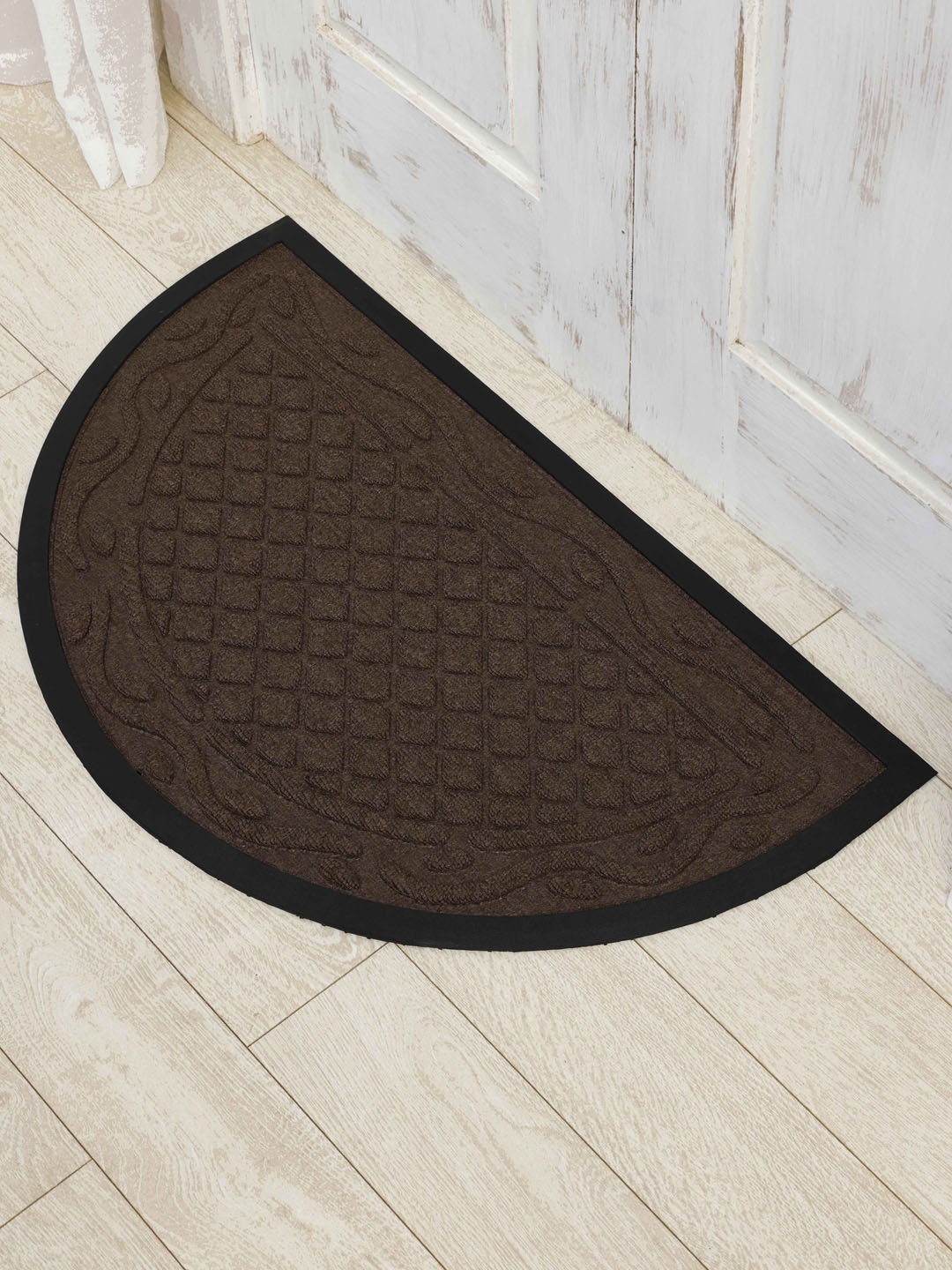 

Ariana Brown Self Design Anti-Skid Doormats