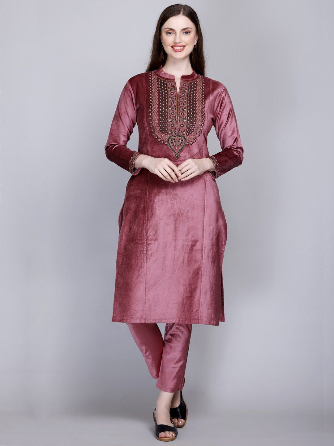 

VELVTINE Ethnic Motifs Yoke Design Sequinned Pure Wool Kurta With Trousers & Dupatta, Pink