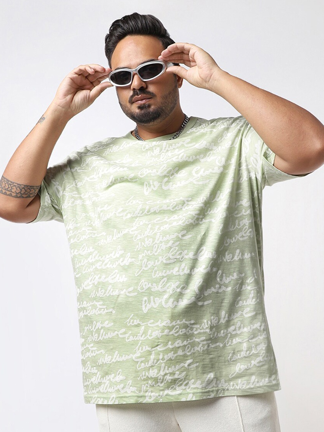 

Bewakoof Air 1.0 Plus Size Typography Printed Oversized Cotton T-shirt, Green