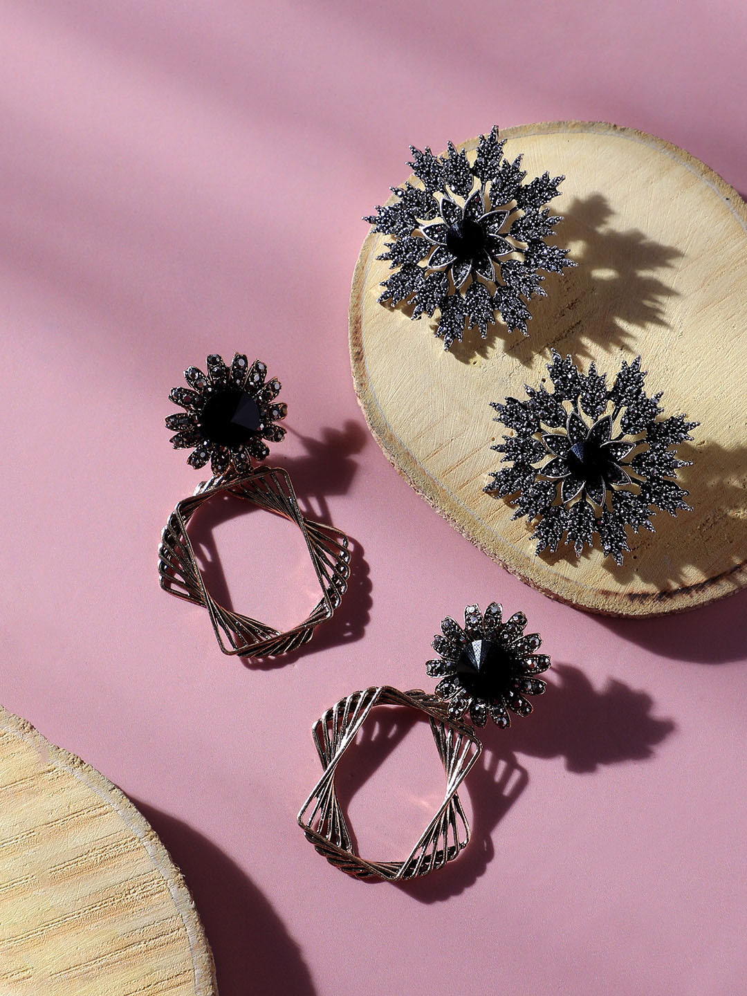 

SOHI Set Of 2 Gold-Plated Contemporary Earrings