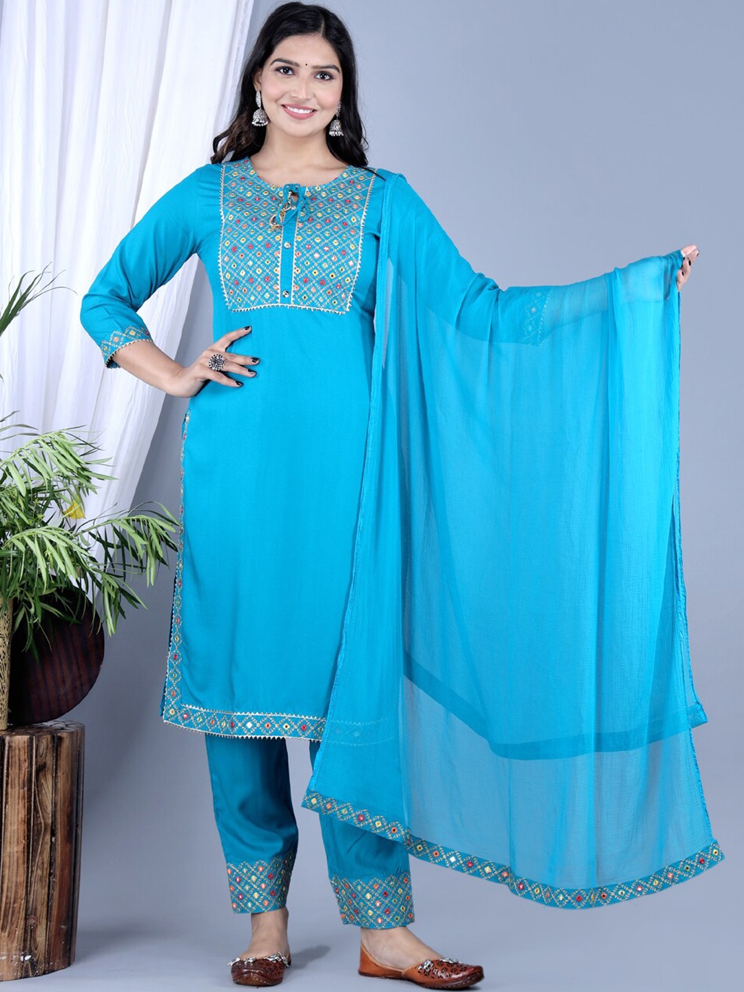 

IkDaiya Ethnic Motifs Yoke Design Tie-Up Neck Mirror Work Kurta with Trousers & Dupatta, Turquoise blue