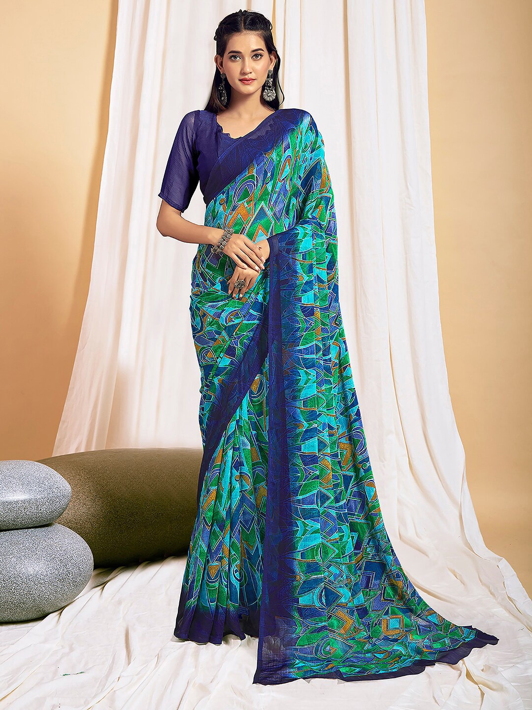 

Kasak Abstract Printed Pure Chiffon Saree, Turquoise blue