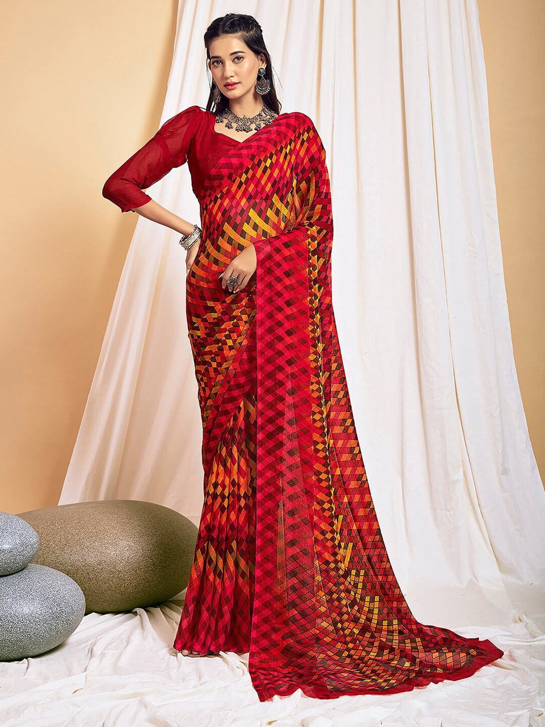 

Kasak Abstract Printed Pure Chiffon Saree, Red