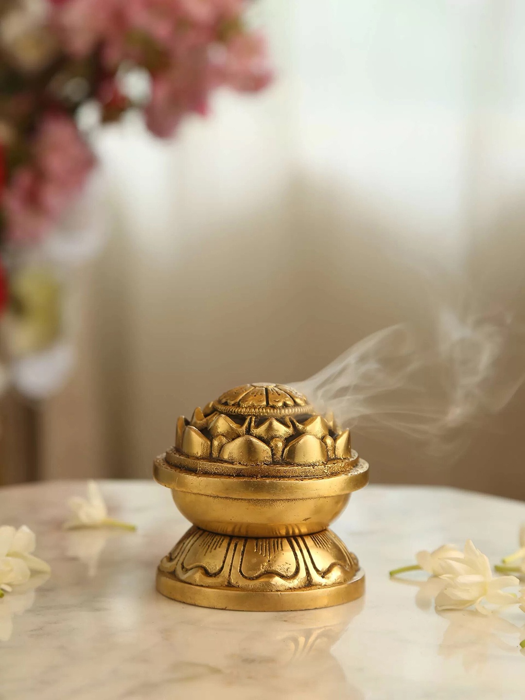 

Amoliconcepts Divine Splendour Gold Toned Flower-design Dhoop Dani